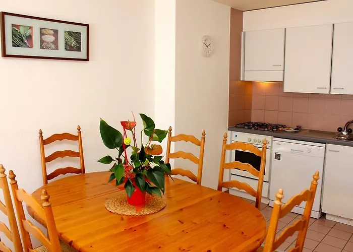 Апартаменты Residences Du Chamossaire